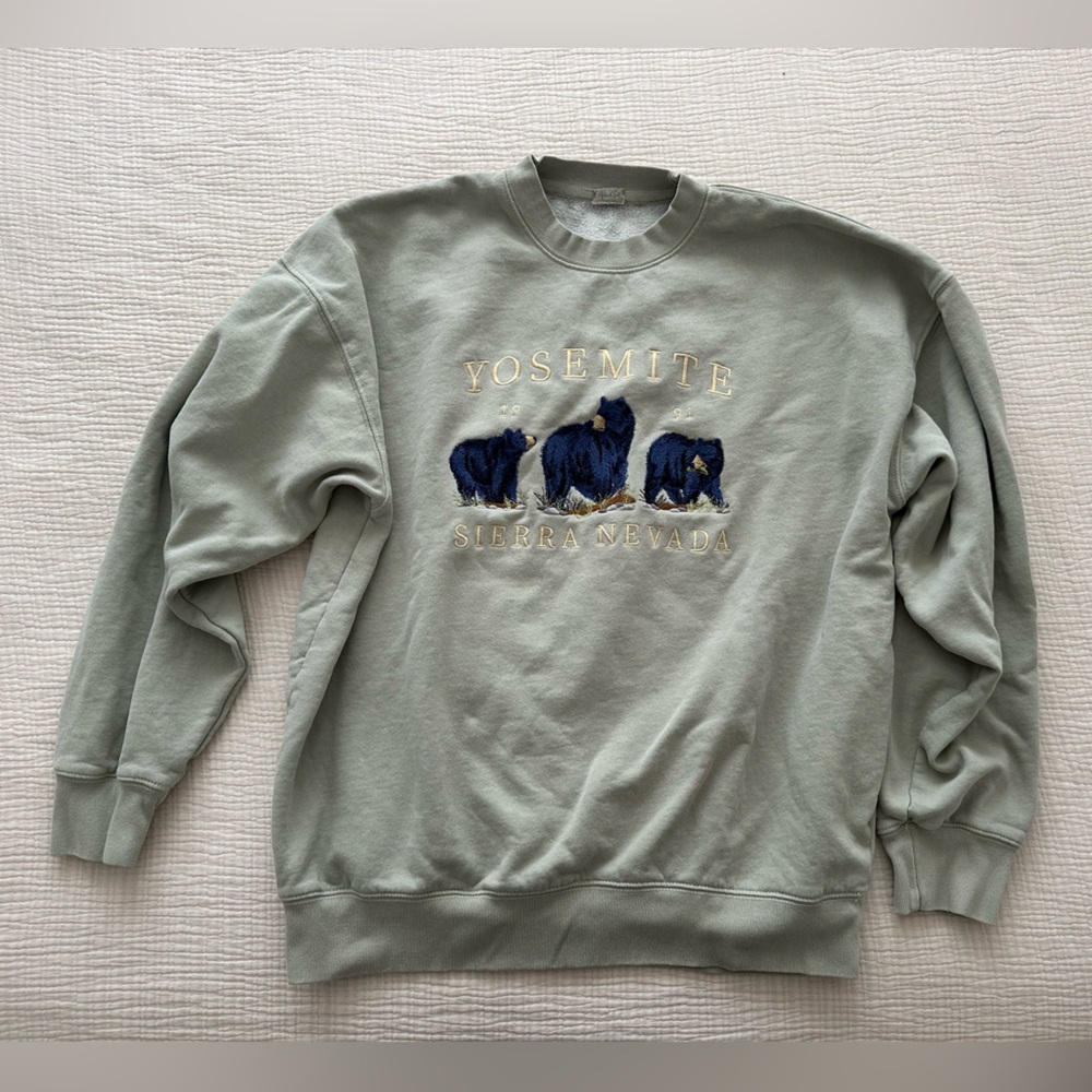 Yosemite crewneck
